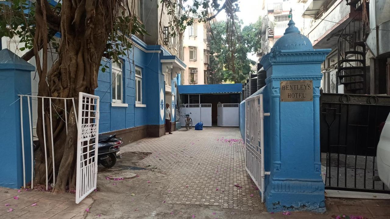 Bentleys Hotel Mumbai Exterior foto